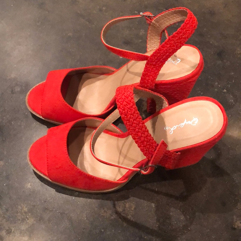 Qupid sandals